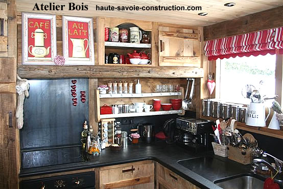 cuisine bois style montagnard et rustique par Atelier Bois